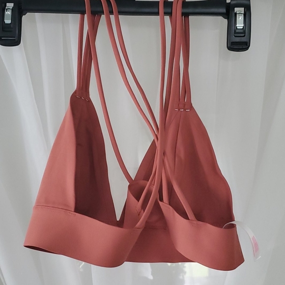 Victoria's Secret Rose Bra - Picture 2 of 3